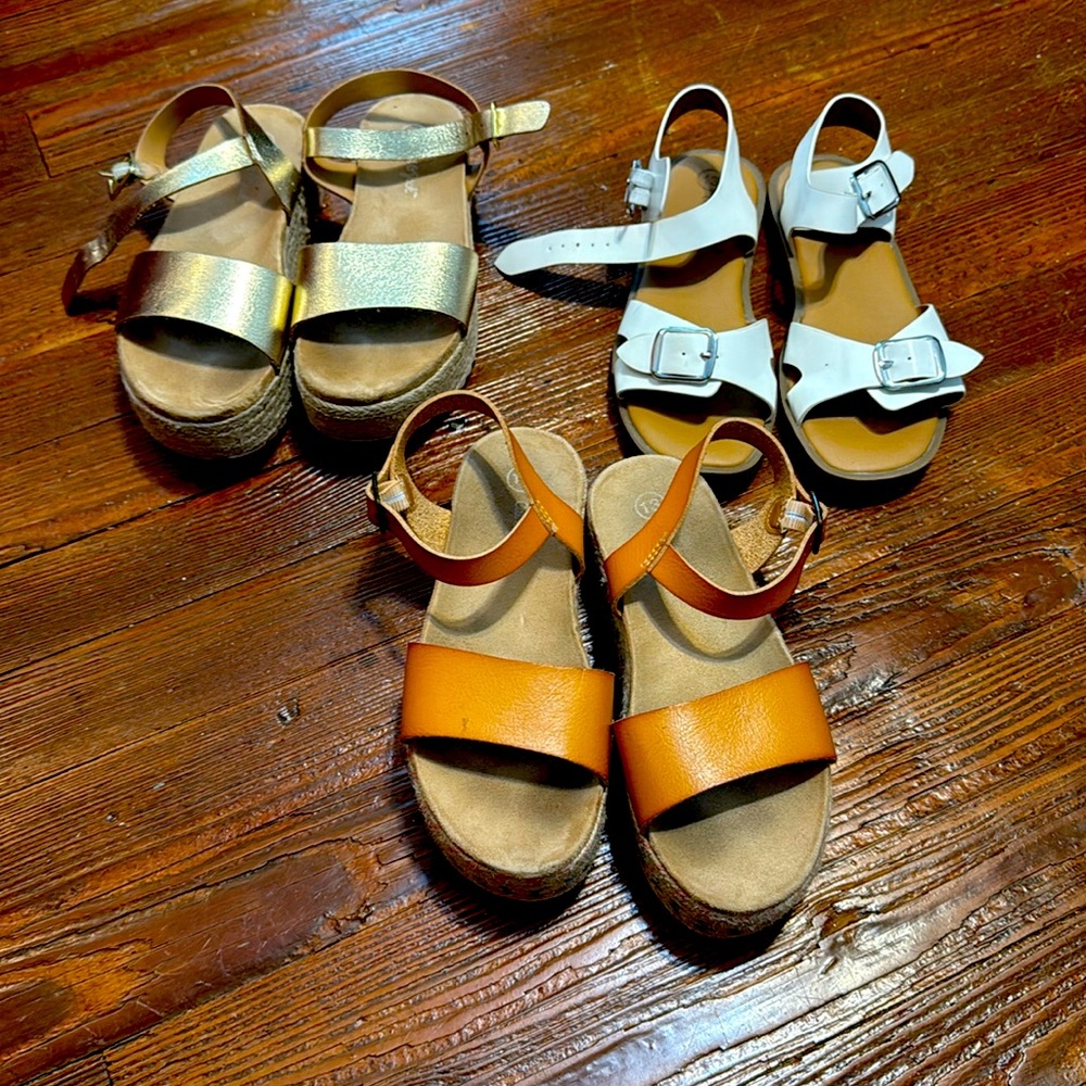 Girls sandals- lot
